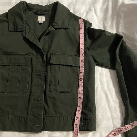 A new day forest green jacket - Picture 8 of 9